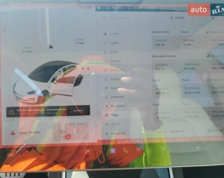 Белый Тесла Модель 3, объемом двигателя 0 л и пробегом 140 тыс. км за 6900 $, фото 8 на Automoto.ua