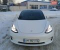 Білий Тесла Модель 3, об'ємом двигуна 0 л та пробігом 162 тис. км за 13950 $, фото 4 на Automoto.ua