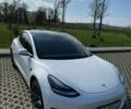 Белый Тесла Модель 3, объемом двигателя 0 л и пробегом 100 тыс. км за 13900 $, фото 5 на Automoto.ua