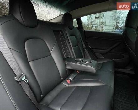 Белый Тесла Модель 3, объемом двигателя 0 л и пробегом 131 тыс. км за 21300 $, фото 12 на Automoto.ua