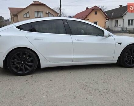 Белый Тесла Модель 3, объемом двигателя 0 л и пробегом 72 тыс. км за 18900 $, фото 5 на Automoto.ua