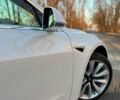 Белый Тесла Модель 3, объемом двигателя 0 л и пробегом 62 тыс. км за 22400 $, фото 7 на Automoto.ua