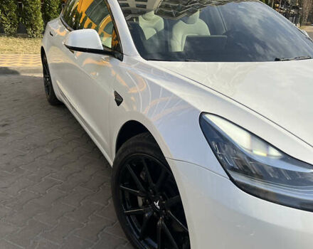 Білий Тесла Модель 3, об'ємом двигуна 0 л та пробігом 59 тис. км за 19200 $, фото 12 на Automoto.ua