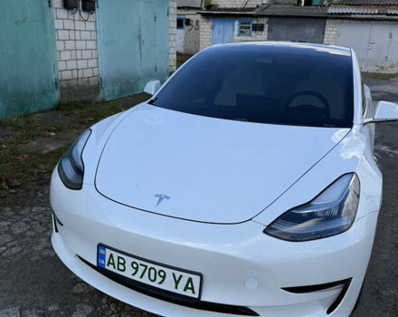 Белый Тесла Модель 3, объемом двигателя 0 л и пробегом 89 тыс. км за 16999 $, фото 1 на Automoto.ua