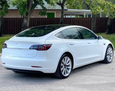 Білий Тесла Модель 3, об'ємом двигуна 0 л та пробігом 32 тис. км за 6100 $, фото 4 на Automoto.ua