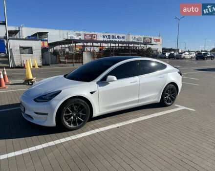 Белый Тесла Модель 3, объемом двигателя 0 л и пробегом 220 тыс. км за 16500 $, фото 14 на Automoto.ua