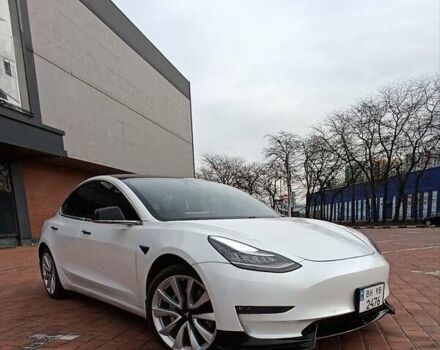 Белый Тесла Модель 3, объемом двигателя 0 л и пробегом 143 тыс. км за 16000 $, фото 1 на Automoto.ua