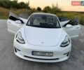 Білий Тесла Модель 3, об'ємом двигуна 0 л та пробігом 117 тис. км за 15900 $, фото 11 на Automoto.ua
