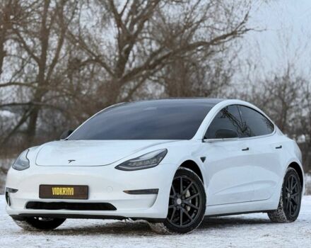 Білий Тесла Модель 3, об'ємом двигуна 0 л та пробігом 190 тис. км за 15950 $, фото 1 на Automoto.ua