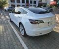 Білий Тесла Модель 3, об'ємом двигуна 0 л та пробігом 123 тис. км за 18500 $, фото 2 на Automoto.ua