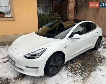 Белый Тесла Модель 3, объемом двигателя 0 л и пробегом 177 тыс. км за 17500 $, фото 11 на Automoto.ua