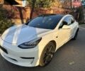 Белый Тесла Модель 3, объемом двигателя 0 л и пробегом 99 тыс. км за 19900 $, фото 48 на Automoto.ua