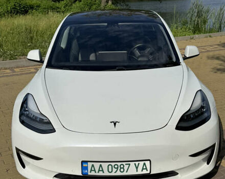 Белый Тесла Модель 3, объемом двигателя 0 л и пробегом 101 тыс. км за 14600 $, фото 9 на Automoto.ua