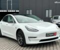 Білий Тесла Модель 3, об'ємом двигуна 0 л та пробігом 203 тис. км за 12000 $, фото 10 на Automoto.ua