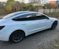 Белый Тесла Модель 3, объемом двигателя 0 л и пробегом 89 тыс. км за 16999 $, фото 7 на Automoto.ua
