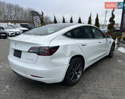 Белый Тесла Модель 3, объемом двигателя 0 л и пробегом 58 тыс. км за 18700 $, фото 7 на Automoto.ua