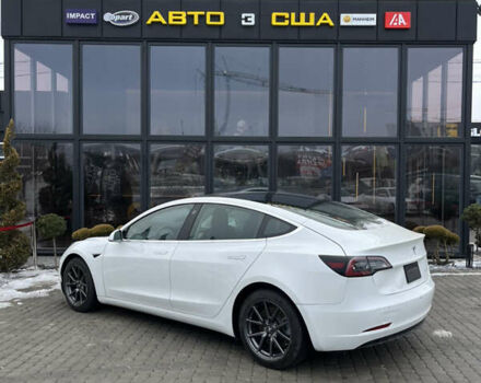 Белый Тесла Модель 3, объемом двигателя 0 л и пробегом 58 тыс. км за 18700 $, фото 1 на Automoto.ua