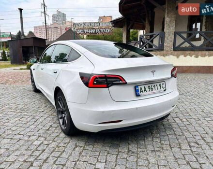 Белый Тесла Модель 3, объемом двигателя 0 л и пробегом 156 тыс. км за 11500 $, фото 4 на Automoto.ua