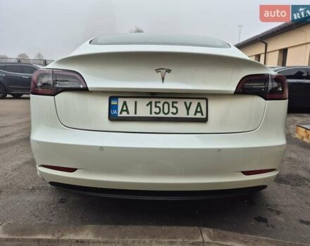Белый Тесла Модель 3, объемом двигателя 0 л и пробегом 83 тыс. км за 17500 $, фото 10 на Automoto.ua