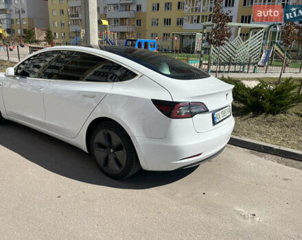 Белый Тесла Модель 3, объемом двигателя 0 л и пробегом 93 тыс. км за 16900 $, фото 6 на Automoto.ua