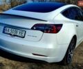 Белый Тесла Модель 3, объемом двигателя 0 л и пробегом 194 тыс. км за 16300 $, фото 3 на Automoto.ua