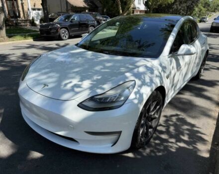 Белый Тесла Модель 3, объемом двигателя 0 л и пробегом 43 тыс. км за 11000 $, фото 1 на Automoto.ua