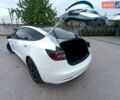 Білий Тесла Модель 3, об'ємом двигуна 0 л та пробігом 137 тис. км за 18900 $, фото 9 на Automoto.ua