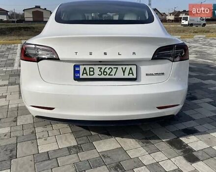 Белый Тесла Модель 3, объемом двигателя 0 л и пробегом 90 тыс. км за 21700 $, фото 9 на Automoto.ua