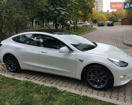 Белый Тесла Модель 3, объемом двигателя 0 л и пробегом 212 тыс. км за 17800 $, фото 10 на Automoto.ua