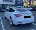 Білий Тесла Модель 3, об'ємом двигуна 0 л та пробігом 74 тис. км за 14550 $, фото 3 на Automoto.ua