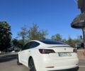 Білий Тесла Модель 3, об'ємом двигуна 0 л та пробігом 76 тис. км за 22400 $, фото 4 на Automoto.ua