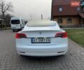 Білий Тесла Модель 3, об'ємом двигуна 0 л та пробігом 82 тис. км за 18400 $, фото 12 на Automoto.ua