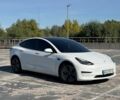 Белый Тесла Модель 3, объемом двигателя 0 л и пробегом 33 тыс. км за 18500 $, фото 26 на Automoto.ua