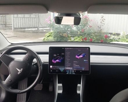 Білий Тесла Модель 3, об'ємом двигуна 0 л та пробігом 170 тис. км за 16500 $, фото 9 на Automoto.ua