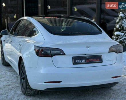 Білий Тесла Модель 3, об'ємом двигуна 0 л та пробігом 110 тис. км за 13500 $, фото 7 на Automoto.ua