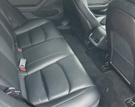 Белый Тесла Модель 3, объемом двигателя 0 л и пробегом 220 тыс. км за 16500 $, фото 21 на Automoto.ua