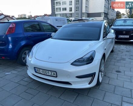 Білий Тесла Модель 3, об'ємом двигуна 0 л та пробігом 87 тис. км за 19500 $, фото 1 на Automoto.ua