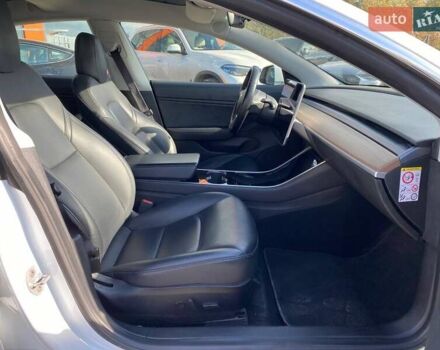 Белый Тесла Модель 3, объемом двигателя 0 л и пробегом 177 тыс. км за 17500 $, фото 16 на Automoto.ua