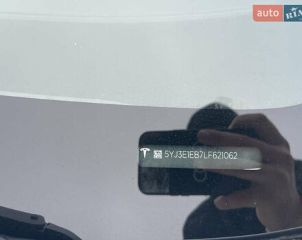 Белый Тесла Модель 3, объемом двигателя 0 л и пробегом 73 тыс. км за 17000 $, фото 20 на Automoto.ua