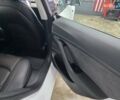 Белый Тесла Модель 3, объемом двигателя 0 л и пробегом 70 тыс. км за 17400 $, фото 15 на Automoto.ua
