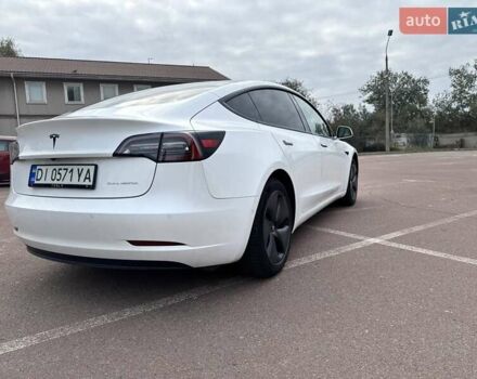 Білий Тесла Модель 3, об'ємом двигуна 0 л та пробігом 80 тис. км за 16500 $, фото 4 на Automoto.ua