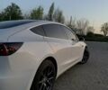Белый Тесла Модель 3, объемом двигателя 0 л и пробегом 66 тыс. км за 15800 $, фото 13 на Automoto.ua