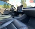 Білий Тесла Модель 3, об'ємом двигуна 0 л та пробігом 132 тис. км за 17300 $, фото 22 на Automoto.ua