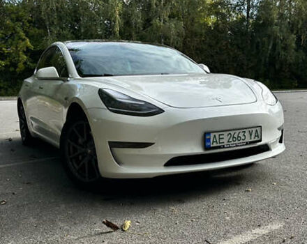 Белый Тесла Модель 3, объемом двигателя 0 л и пробегом 31 тыс. км за 17300 $, фото 2 на Automoto.ua