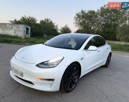 Белый Тесла Модель 3, объемом двигателя 0 л и пробегом 57 тыс. км за 21000 $, фото 23 на Automoto.ua