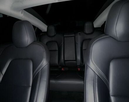 Білий Тесла Модель 3, об'ємом двигуна 0 л та пробігом 76 тис. км за 20500 $, фото 11 на Automoto.ua