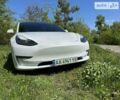Білий Тесла Модель 3, об'ємом двигуна 0 л та пробігом 82 тис. км за 26200 $, фото 1 на Automoto.ua