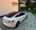 Білий Тесла Модель 3, об'ємом двигуна 0 л та пробігом 172 тис. км за 12950 $, фото 12 на Automoto.ua