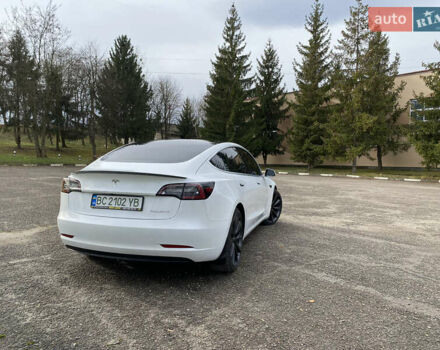 Белый Тесла Модель 3, объемом двигателя 0 л и пробегом 48 тыс. км за 19300 $, фото 9 на Automoto.ua