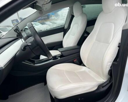 Білий Тесла Модель 3, об'ємом двигуна 0 л та пробігом 203 тис. км за 12000 $, фото 17 на Automoto.ua